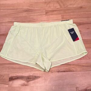Reebok Shadow Lime Run with it Short Women’s Relaxed Athletic Shorts NWT